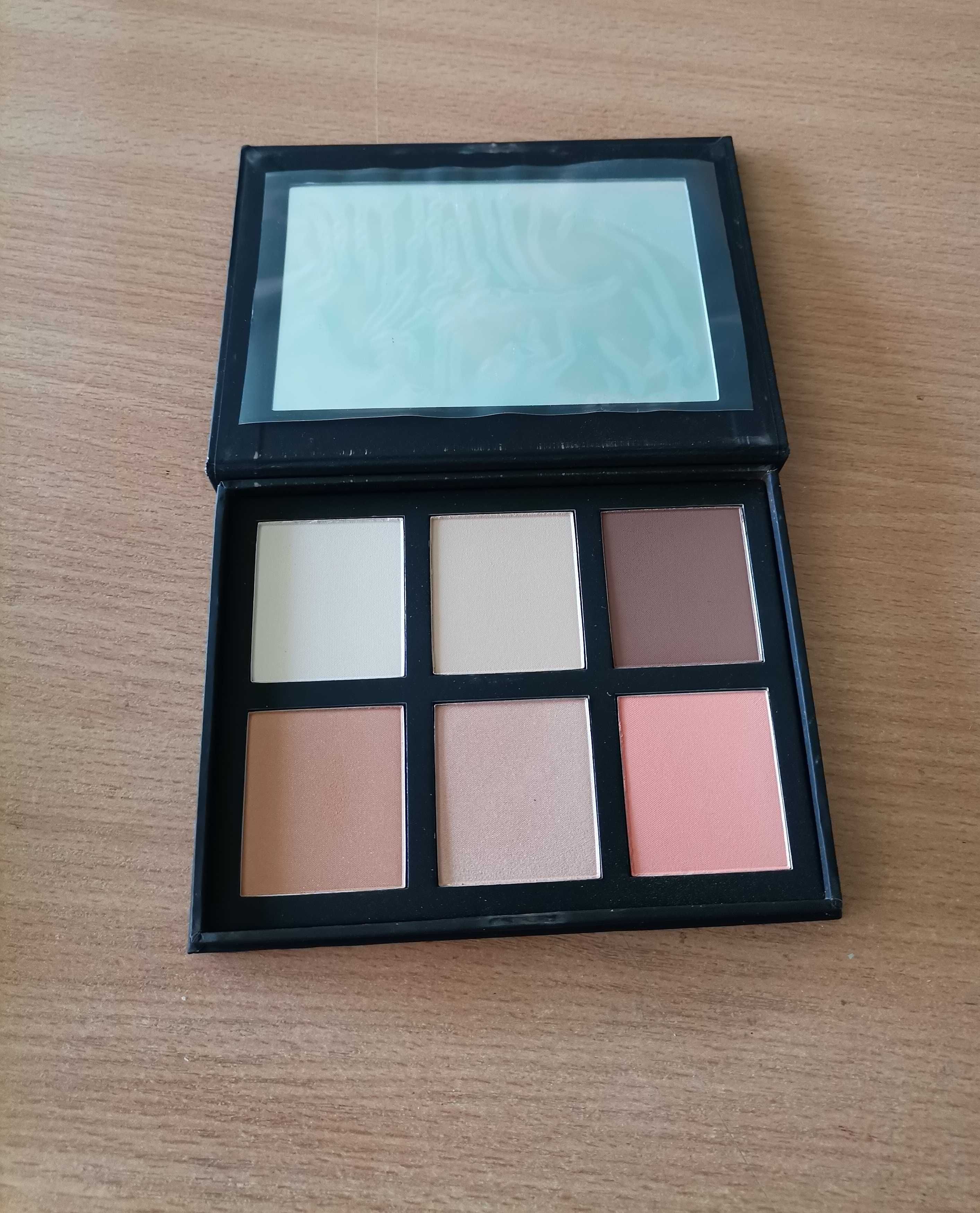 HD BROWS Pro Palette 
Професионална палитра