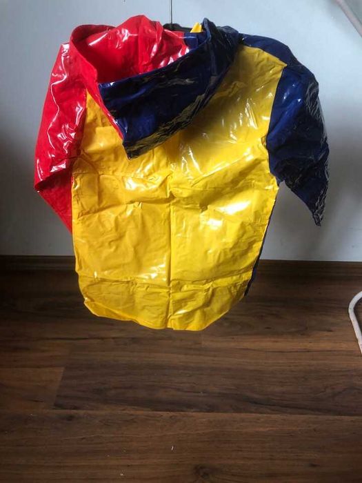 Нов дъждобран за момче или момиче – 4 години -  100% водоустойчив