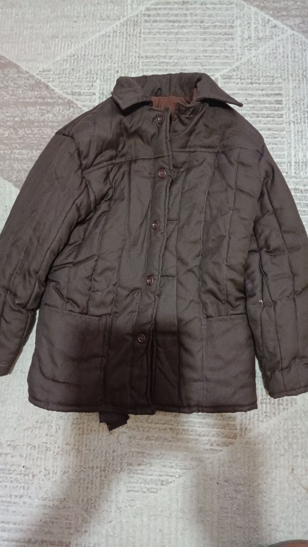 Продам 48 р-р новую фуфайку  2500