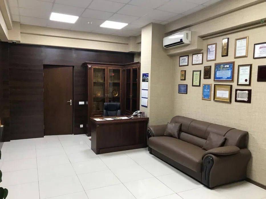 Продаётся офис Ц4 / Мебельный 250м2