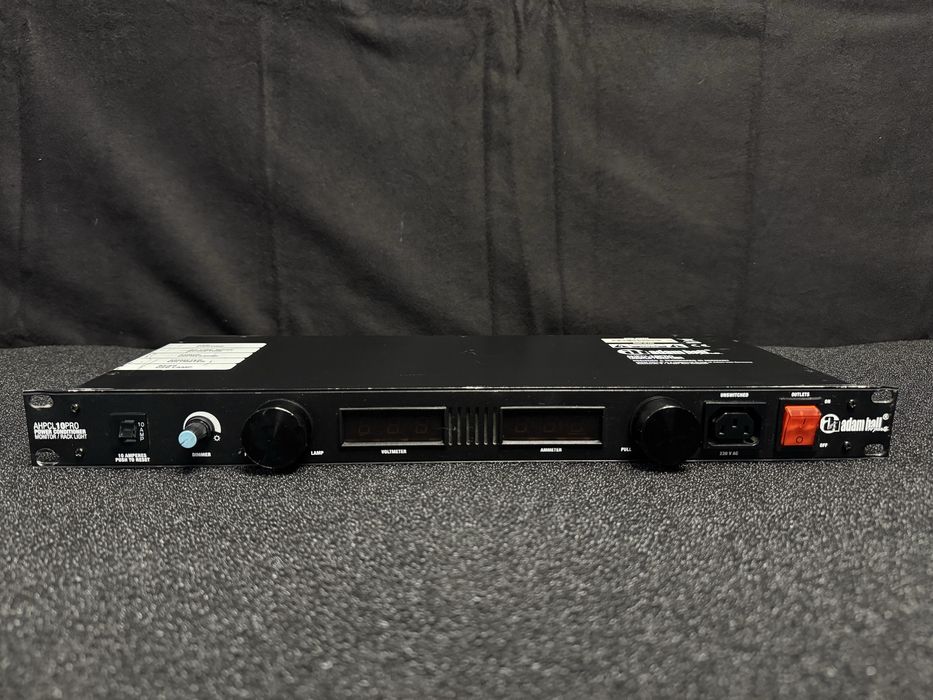 Stabilizator tensiune Adam Hall AHPCL 10 Pro