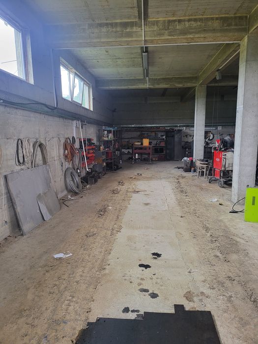 Închiriez hala industriala, atelier auto sau spatiu depozitare 300 m