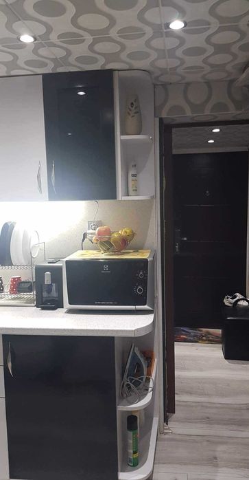 Дава се под наем Едностаен апартамент в Стара Загора, Център - 19 кв.м за 153 € - Снимка #1