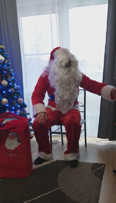 Mos Craciun de inchiriat