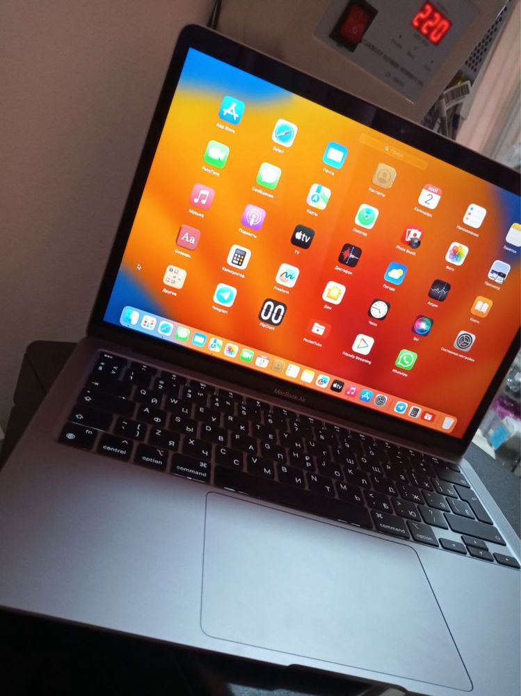 Macbook air M1 256гб