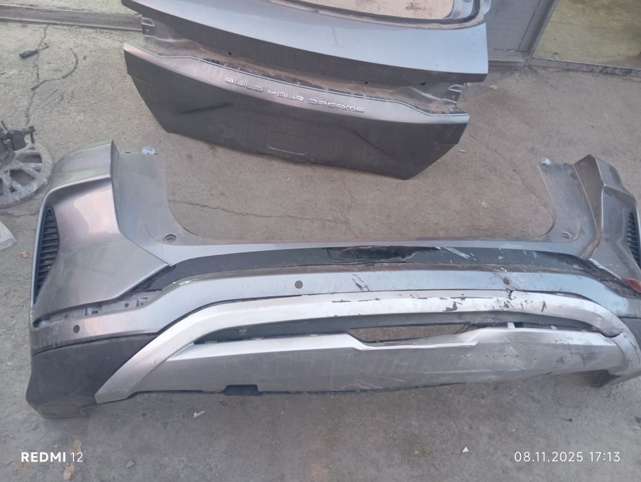 Byd zapchast sotiladi