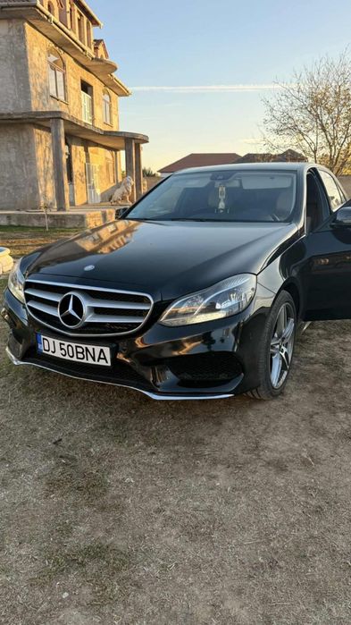 Mercedes-Benz E Mașină întreținută cu foarte multe dotări!