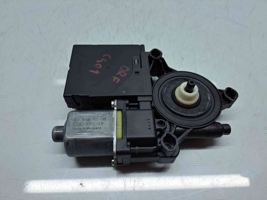 Motoras geam dreapta fata Volkswagen Passat B7 (362) [Fabr 2010-2014]