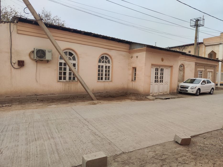 Хивада 150 кв дукон сотилади