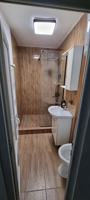 Inchiriez garsoniera spatioasa renovata et 1