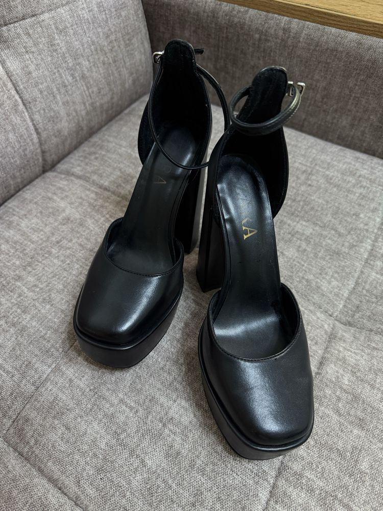Продам Туфли Zara