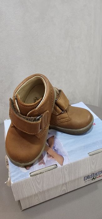 Papuci Falcotto piele naturala marimea 18