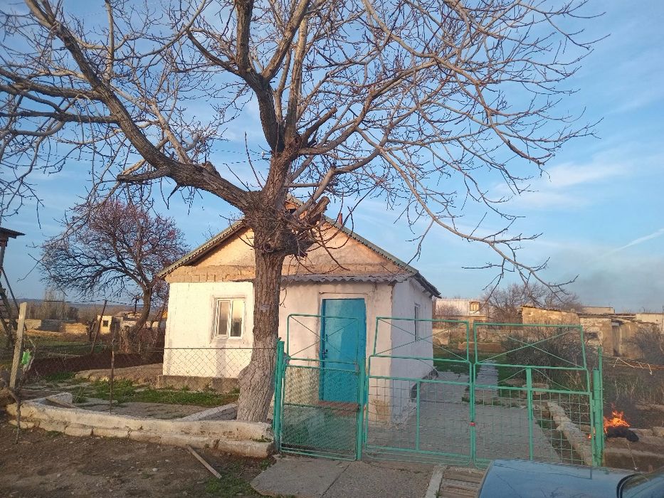 Сатылады тез арада келісім бар жағдайы орташа, терезелері пластик,