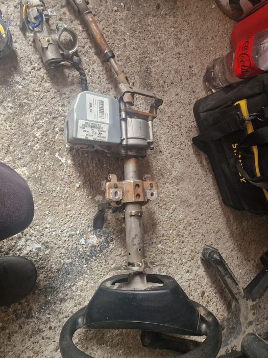 De vanzare coloana de directie Kia Ceed an 2008 in perfectă stare.