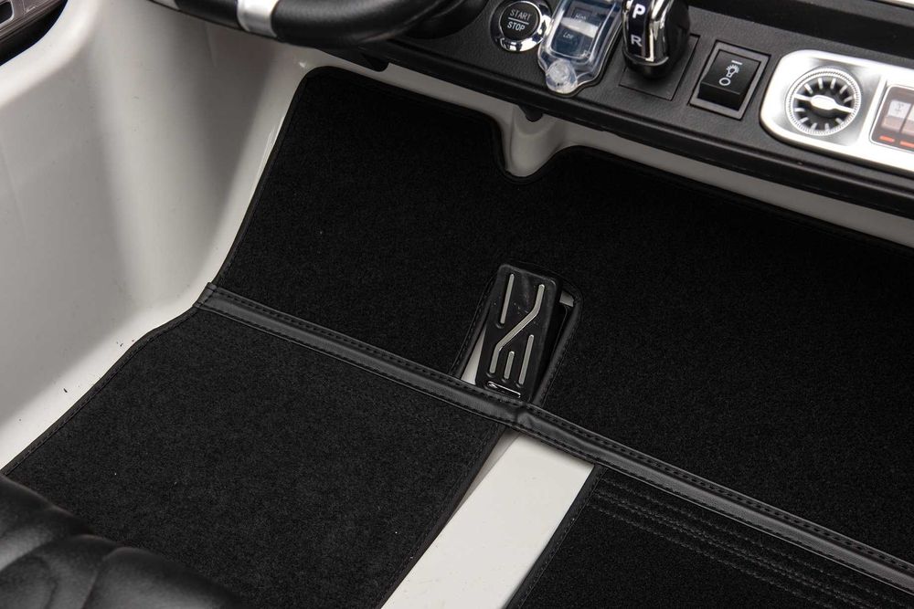 Masinuta electrica Mercedes G63 4x4 putere 800W 24V, 14Ah, Mp3 #White