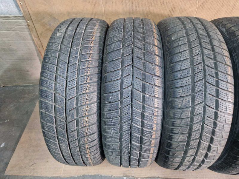 4 Barum R18 225/60
зимни гуми 
DOT4020
