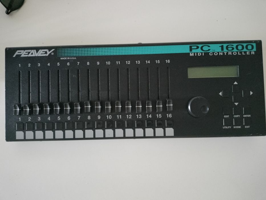 Peavey PC 1600 – Controler MIDI profesional cu 16 fader-e