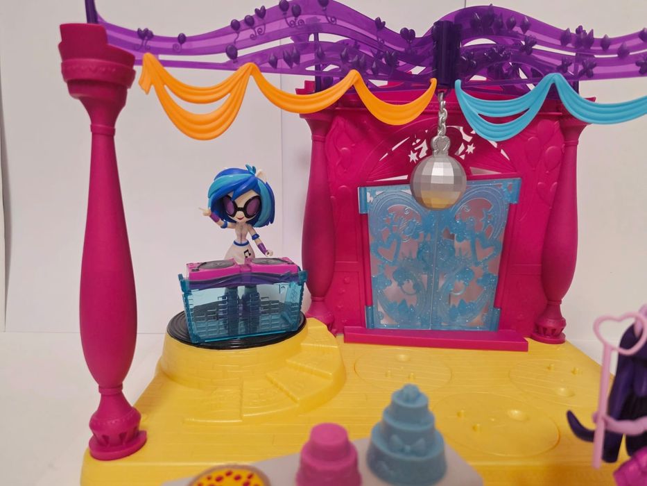 Set My Little Pony Equestrian Girls Ballroom cu păpuși Twilight Spark
