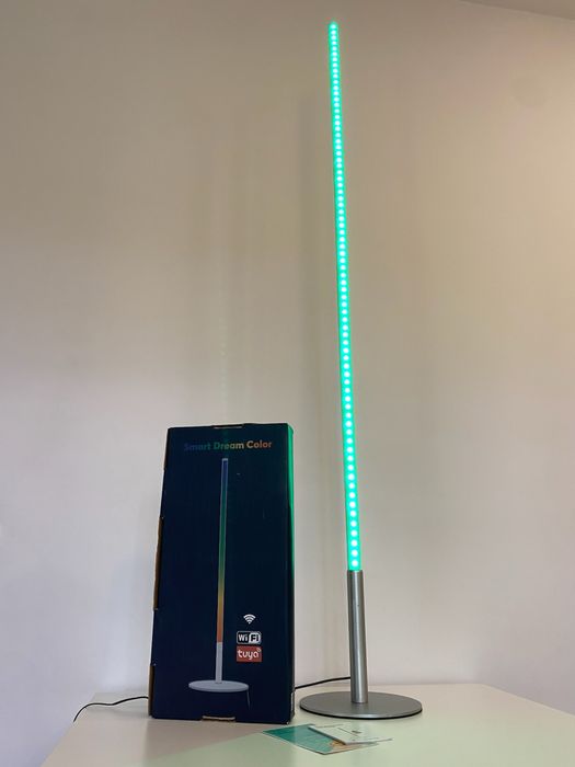 Многоцветна RGB LED лампа цветна лампа лед