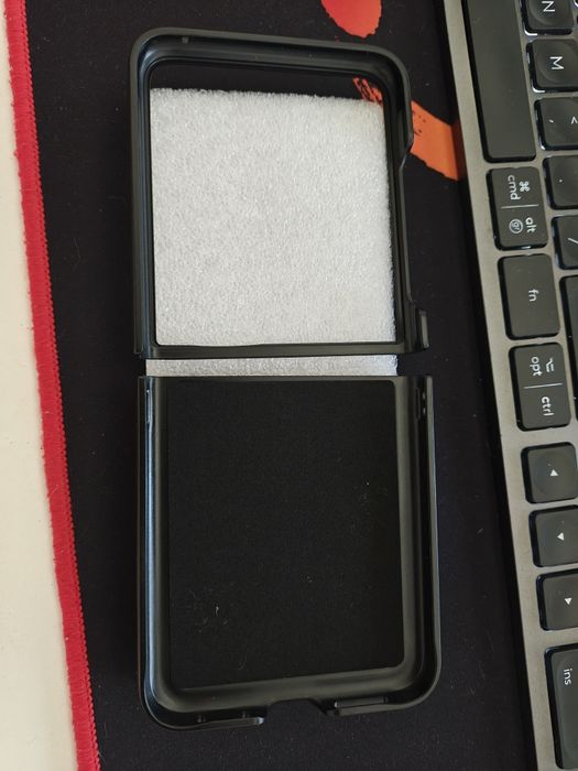 Carcasa telefon Motorola Razr 50 Ultra magsafe hard case shell magnet