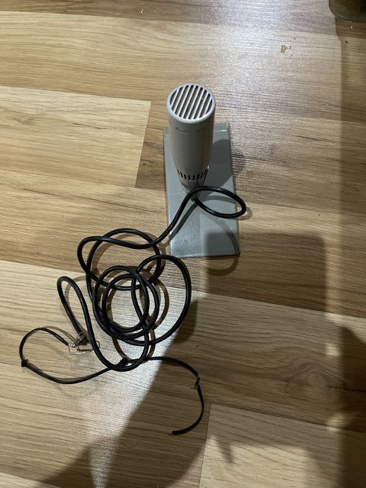 Продается микрофон  советский со знаком качества