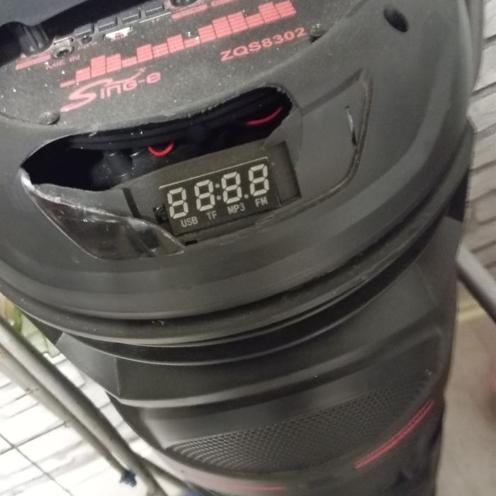 Колонка не заряжается