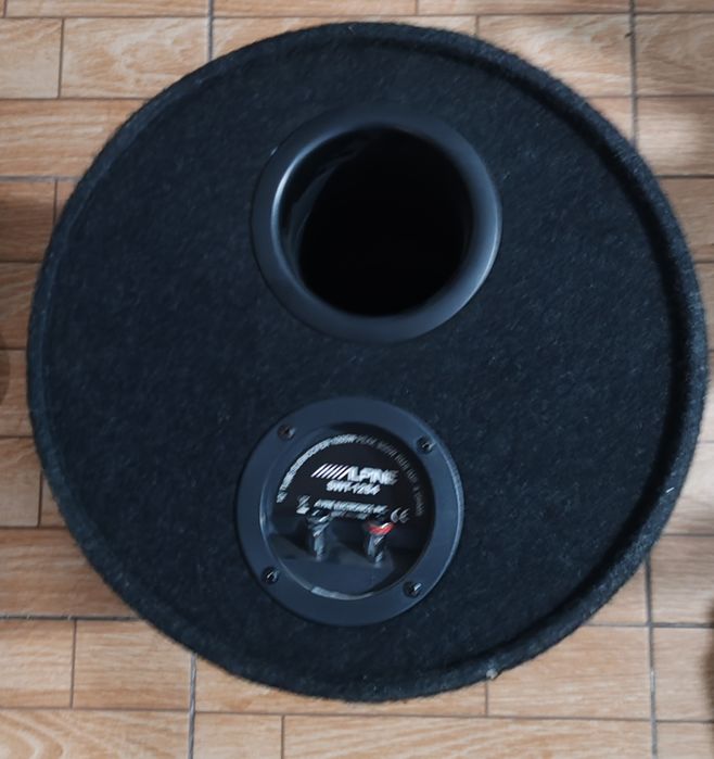 Vând tub de bass nou