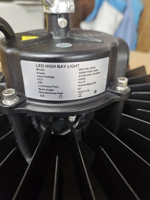 Lampa led ufo industriala nouă 250 W