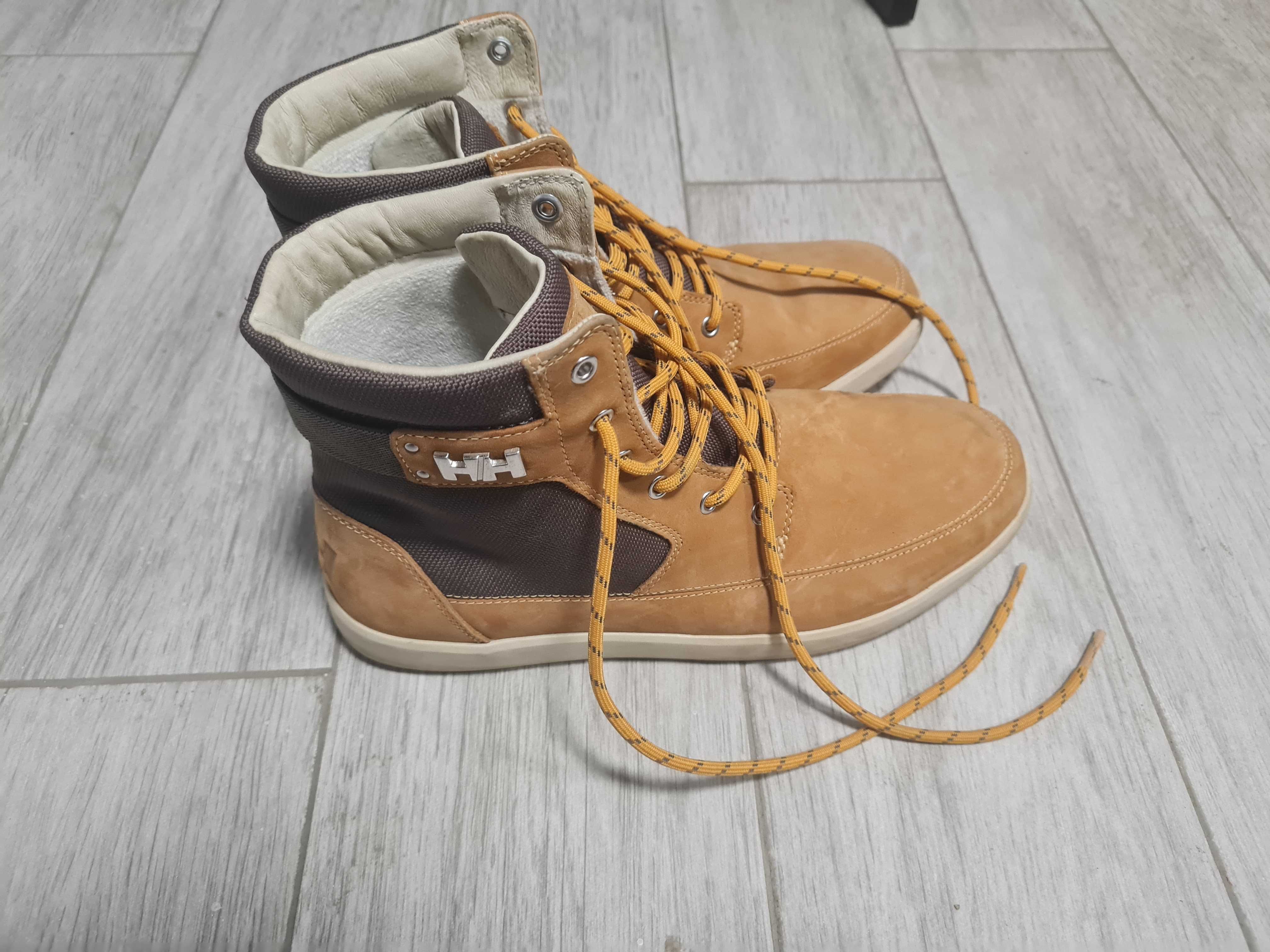 Мъжки зимни боти Helly Hansen