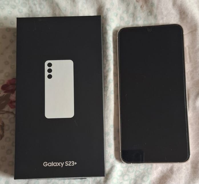 Samsung S23 plus 2024 512GB