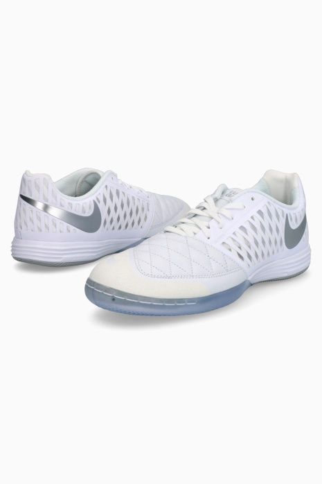 Nike Lunargato II IC - цвят бели.