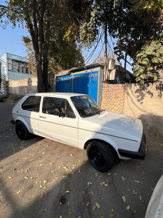 VW Golf mk1 продаю СРОЧНО