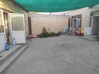 Yangiyolda 2 sotixli uy sotiladi.  4 xona. 44.000$