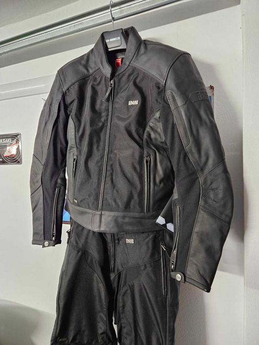 Чисто нов мото екип IXS -(текстил и кожа) , размери: от 50 до 56