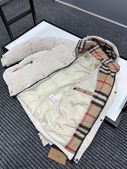 Geaca barbati Burberry,calitate premium! Cititi va rog descrierea!