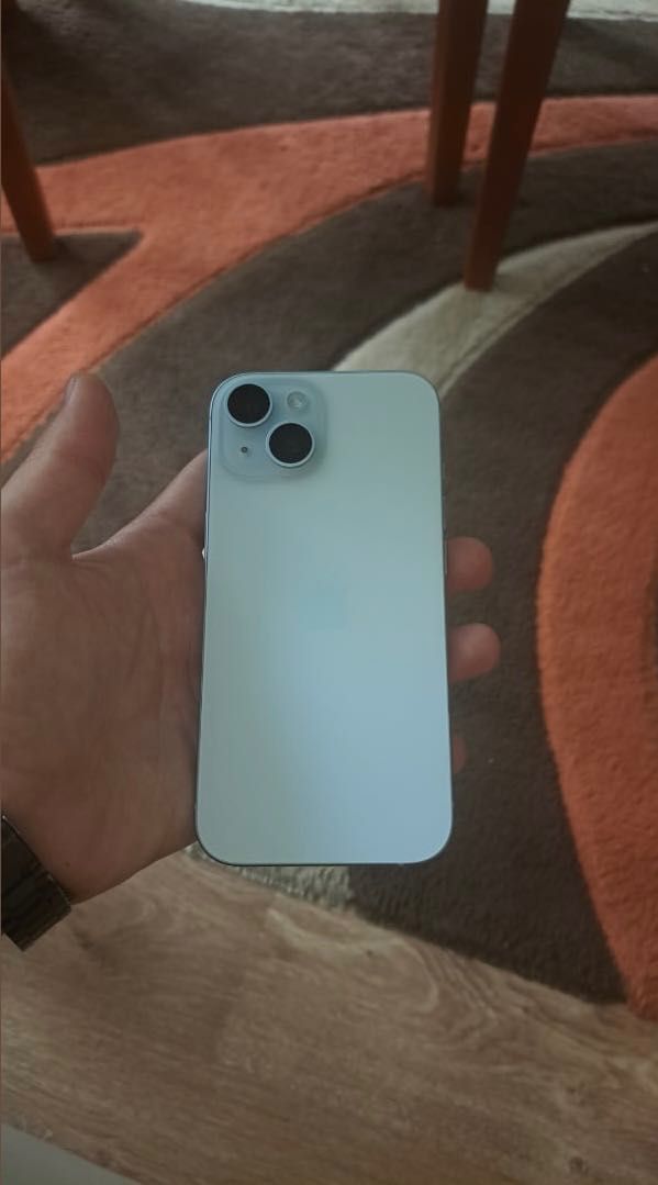 Iphone 15 128GB в отлично състояние
