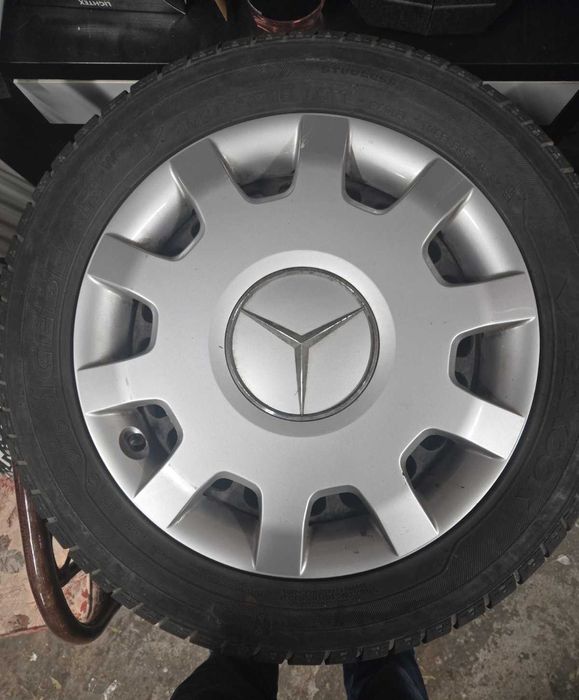 Зимни гуми с джанти и тасове Hankook 205 55 R16 - 4 броя