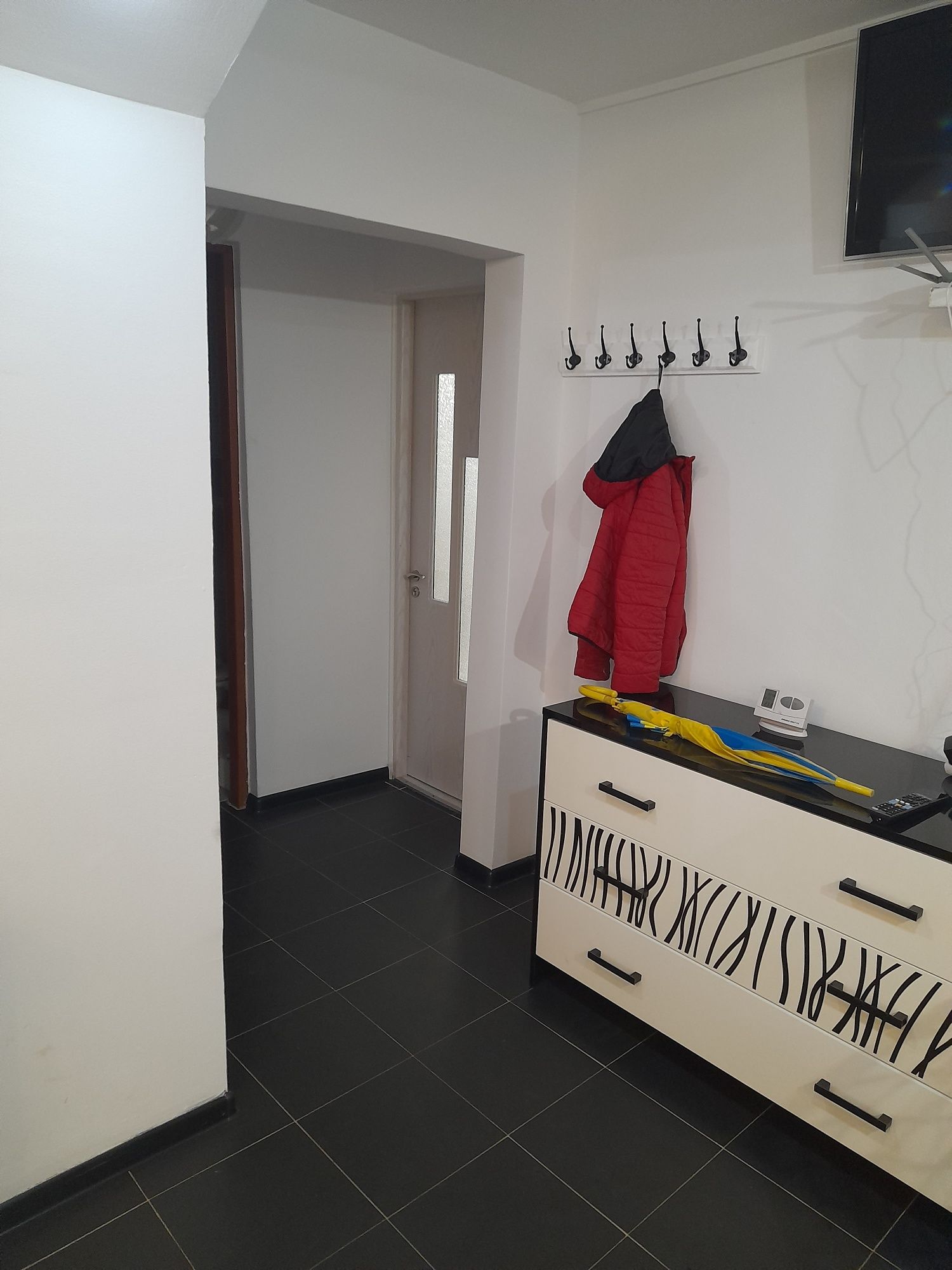 Închiriere apartament 2 camere Caransebes Pipirig- Antoniu Secvens