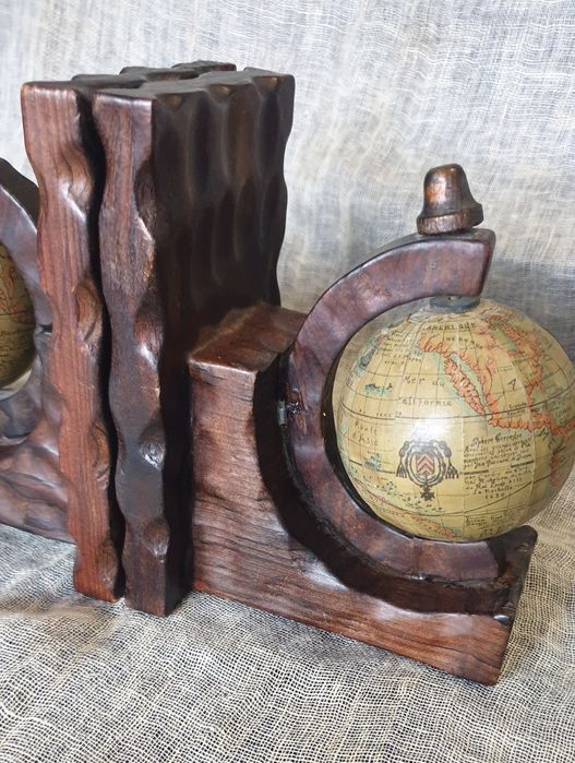 Ефектни стопери за книги