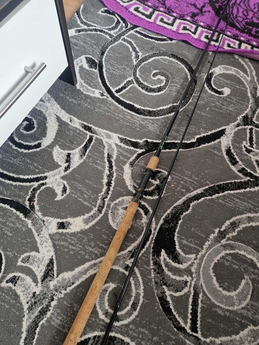 2 feede-re de vanzare