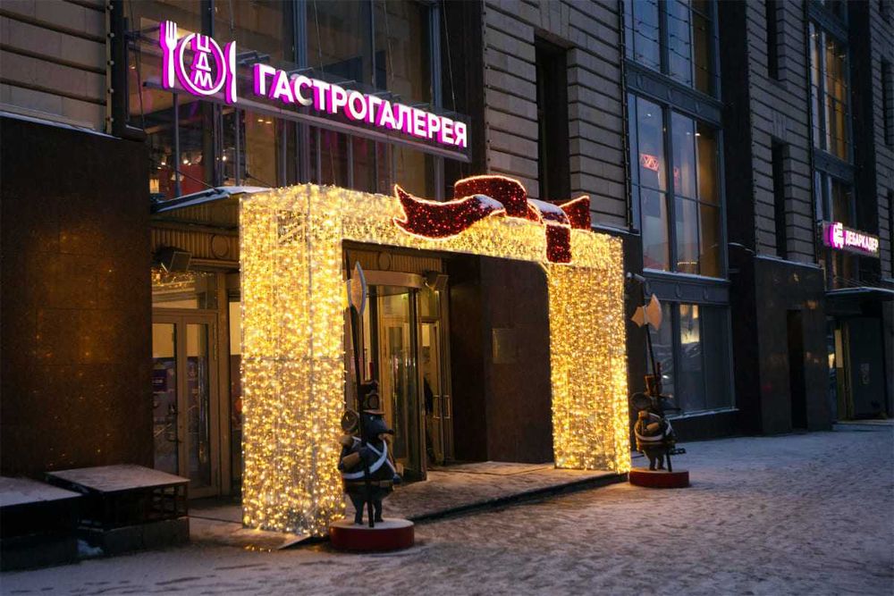 Har qanday dizayn va o'lchamdagi dekorativ yorug'lik figuralari