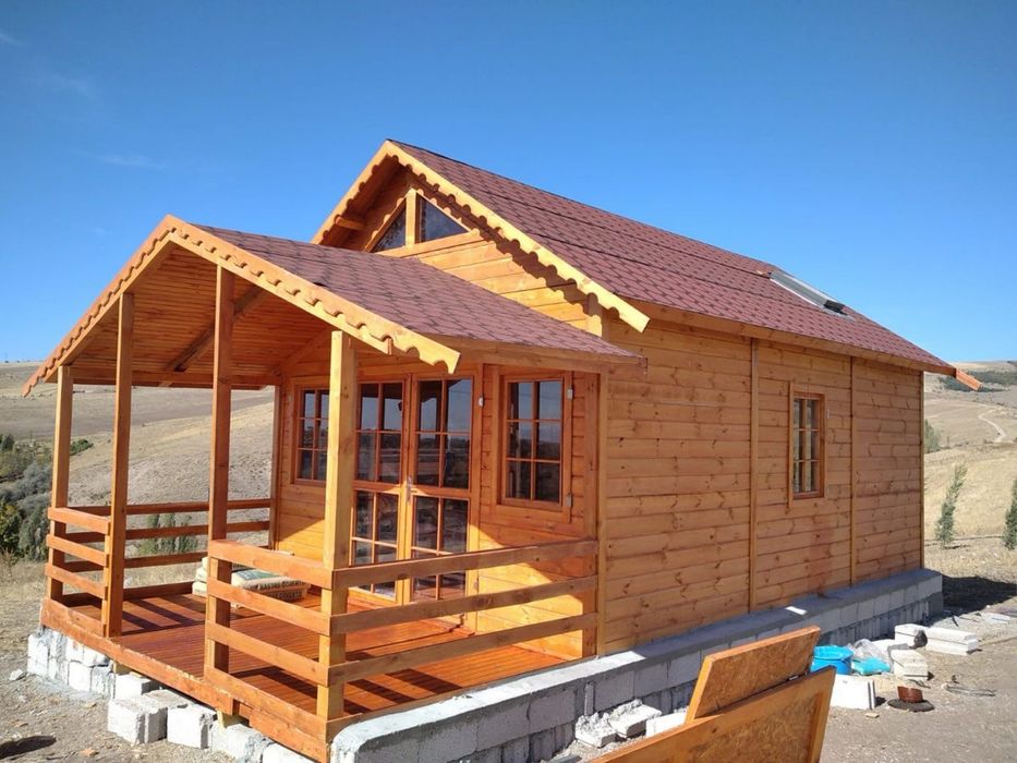 Construim cabane din lemn la comanda clientului