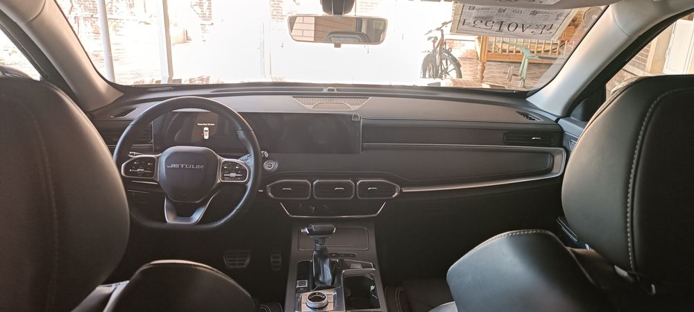 Jetour x70 plus Dubai full version lakshiri