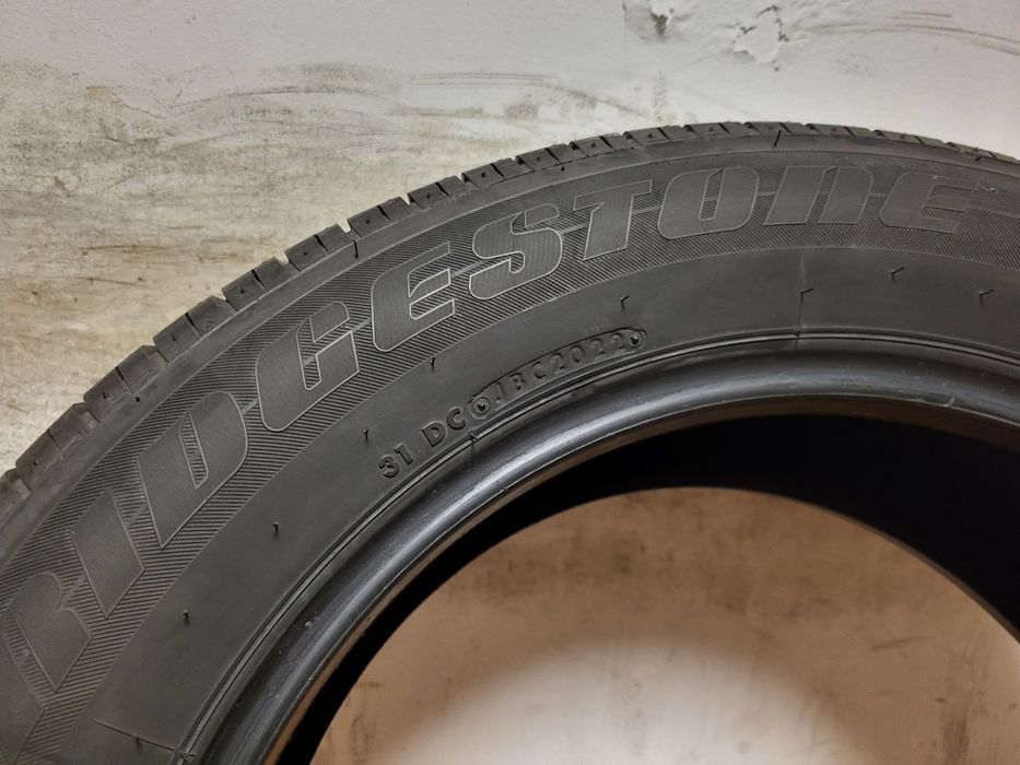 1 бр. 245/45/19 Pirelli / 235/60/18 Bridgestone