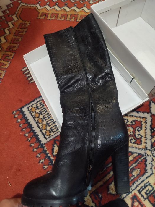 Продам сапоги женские