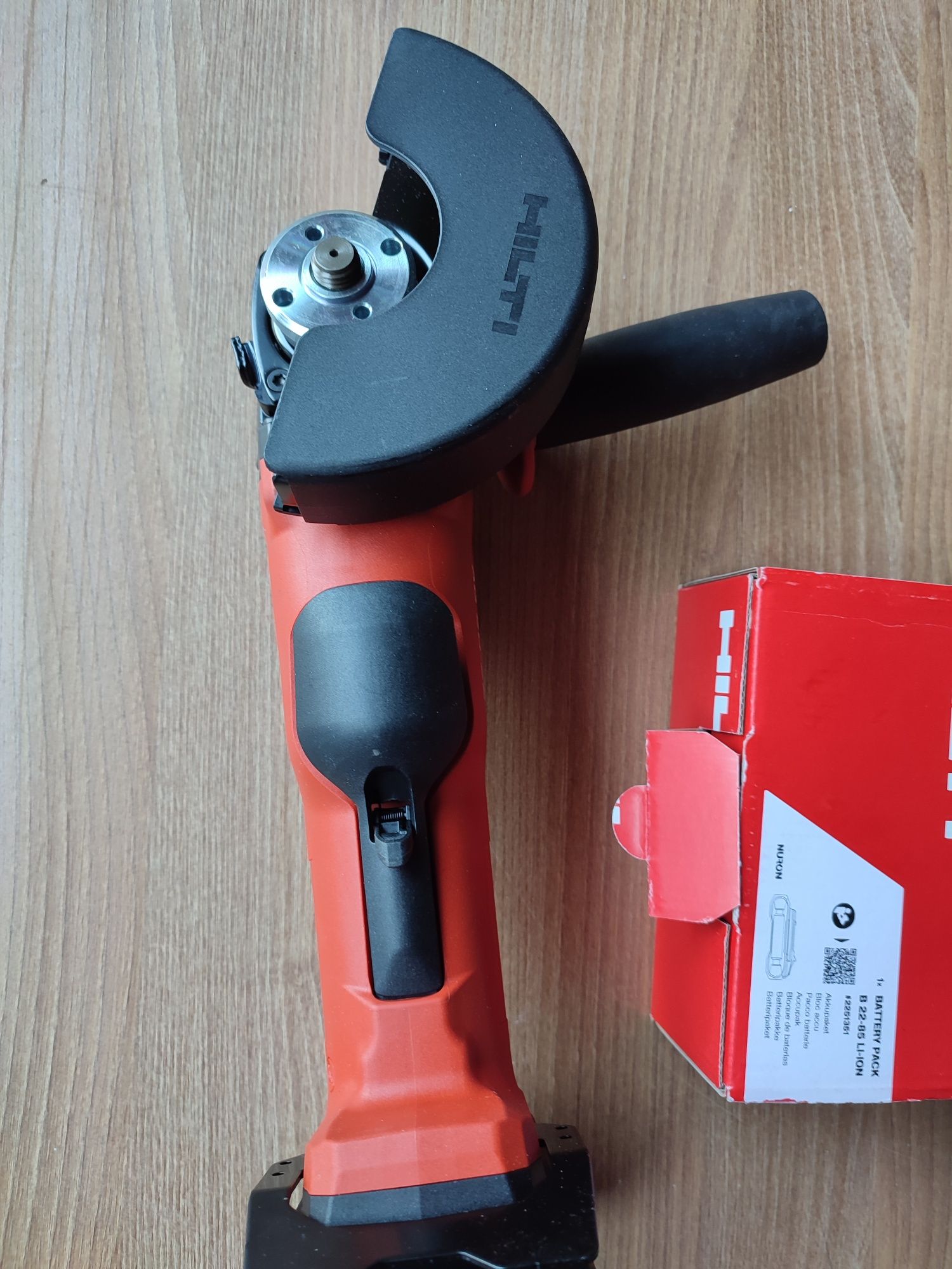 Hilti polizor pe acumulator Nuron