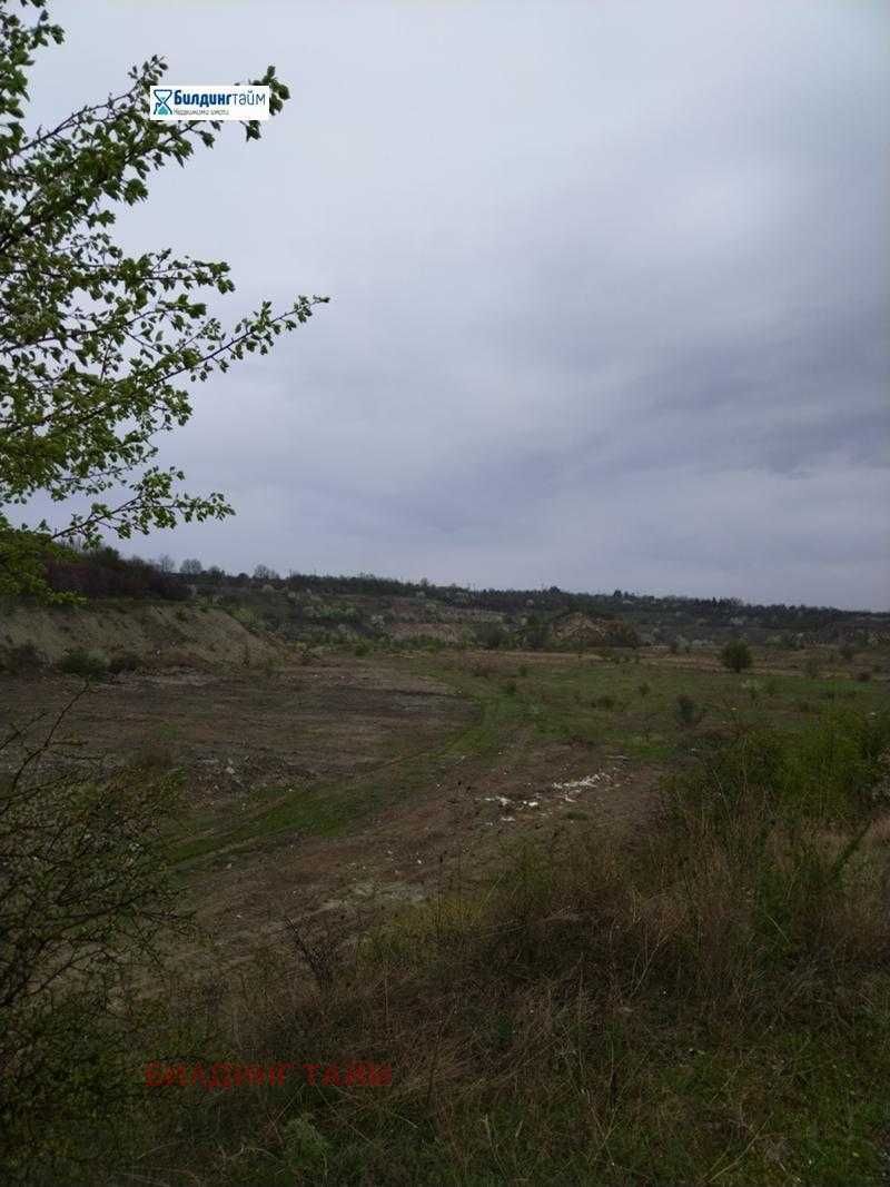 Земя 231,5 дка за фотоволтаичен парк