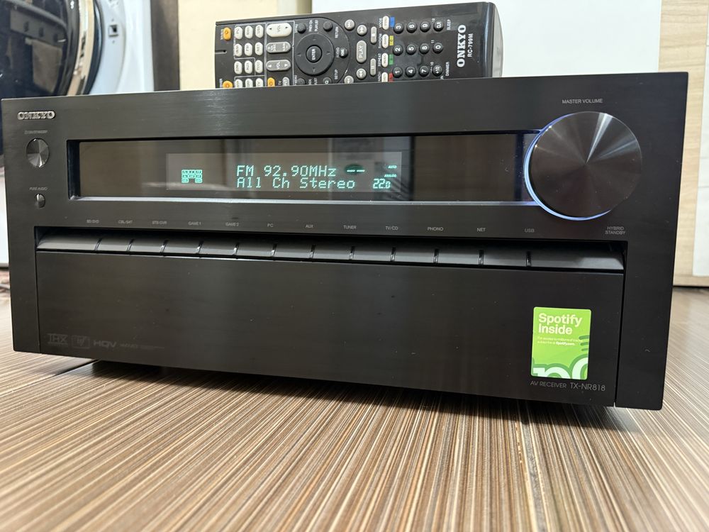 Onkyo TX-NR818 resiver