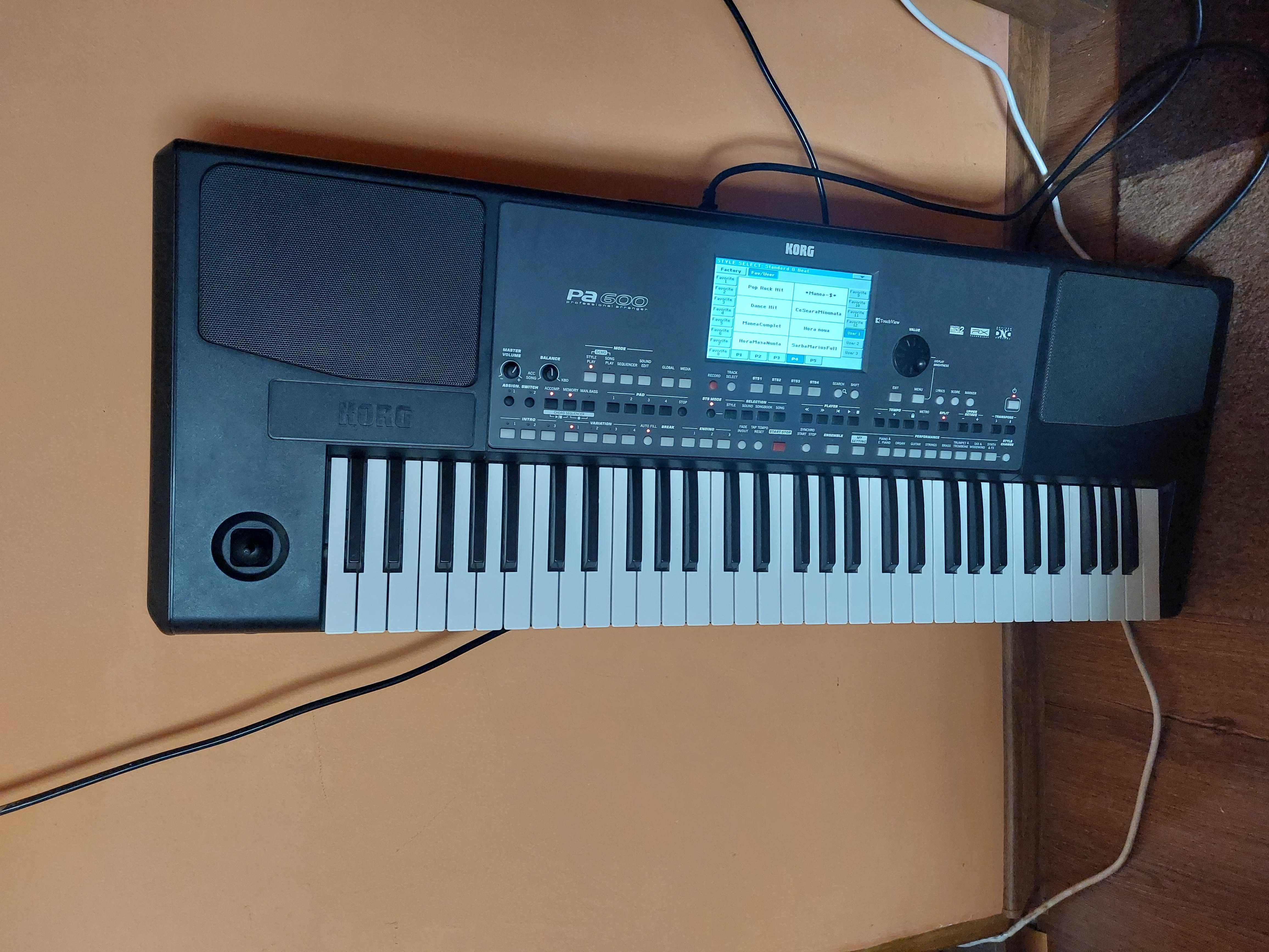 Orga Korg Pa 600