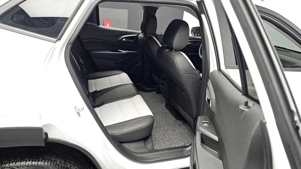 Chevrolet Trax 1.2 Red Line   08